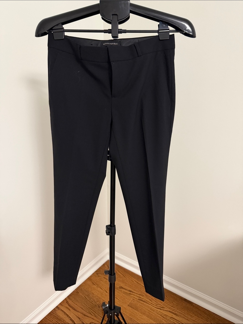 Banana Republic Black Woman’s Dress Pants - Slim Tailored